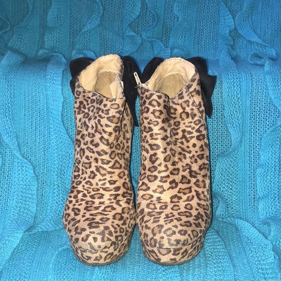 👠Charlotte Russe Leopard Heel Boots FF21 - Picture 3 of 3